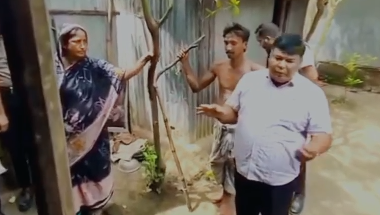 ঈশ্বরদীতে ২০০ লিটার দেশীয় চোলাই মদের ওয়াশসহ নারী মাদক কারবারি গ্রেফতার