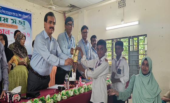 শরীয়তপুরে ককৃতি শিক্ষার্থীদের সংবর্ধনা ও অভিভাবক সমাবেশ অনুষ্ঠিত