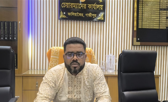 কালিয়াকৈরে সরকারী টাকায় কেনা সেই চেয়ার ফেরত দিলেন ইউপি চেয়ারম্যান আনোয়ার
