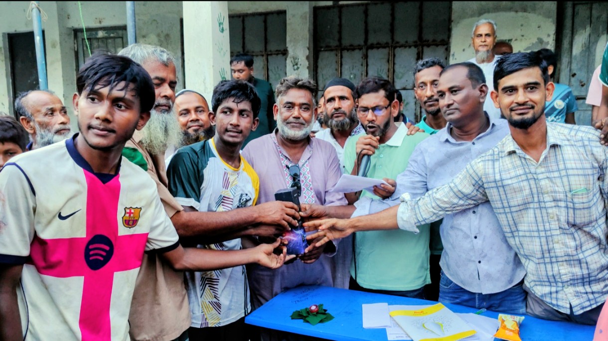 শিকারীকান্দিতে খাসি কাপ ফুটবল টুর্নামেন্টে পাঁচআনি স্পোর্টিং ক্লাবের জয়
