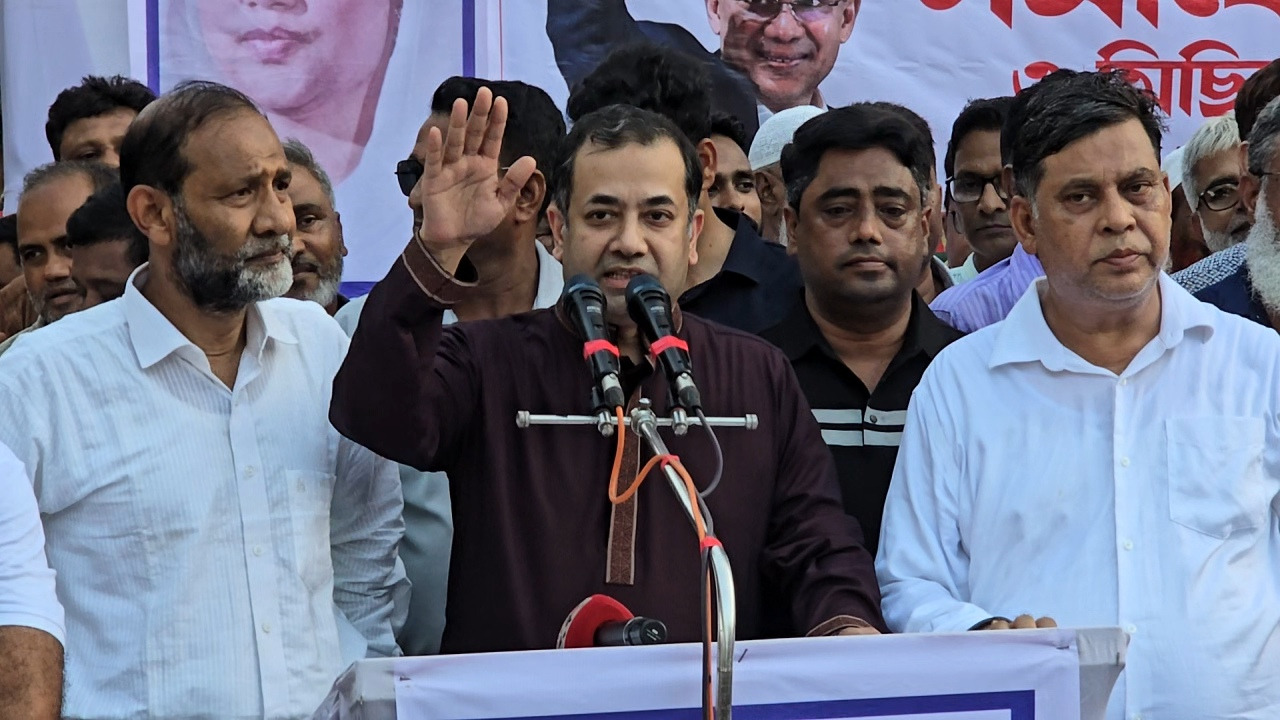 অনলাইনে হুঙ্কার দিলে হবে না, বাংলাদেশের মাটিতে আসেন- তথ্য প্রতিমন্ত্রী ইয়াসের খান চৌধুরী