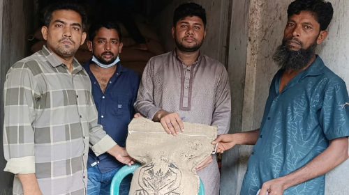 চাঁদপুরের ৫নং রামপুর ইউনিয়নে ১৫টাকা কেজিতে এবার চাল পাচ্ছেন ১'হাজার ৪৫ জন ভোক্তা
