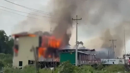 ইনানীতে রিসোর্টে ভয়াবহ আগুন, ৫ লাশ উদ্ধার; বাড়তে পারে প্রাণহানি